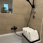 Modernes 2 * برلين