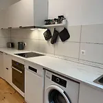 Modernes 2 برلين