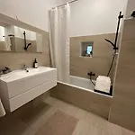 Modernes 2 * برلين