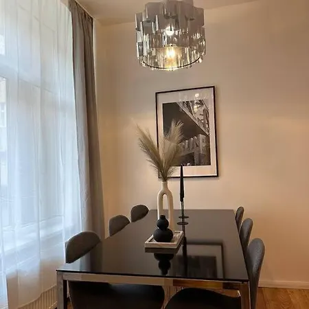 Apartment Modernes 2 *