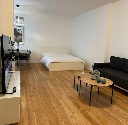 Apartamento Modernes 2 *